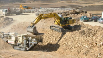 EXCAVADORAS DE ORUGAS